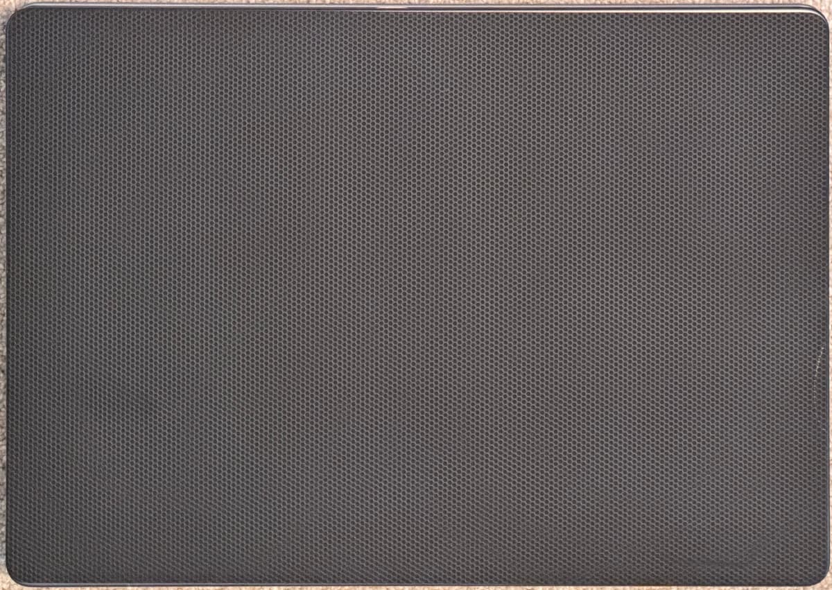 Laptop lid with textured 'skin' and no stickers